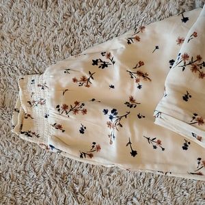 (SOLD) American Eagle, XS, Cream.